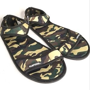 FLOPEEZE Funwear Men's Water/Beach Sandals in Camo Hunter Green Size 13/14